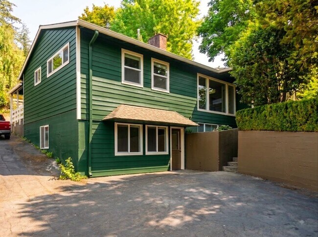 Foto del edificio - 9938 SW Terwilliger Blvd