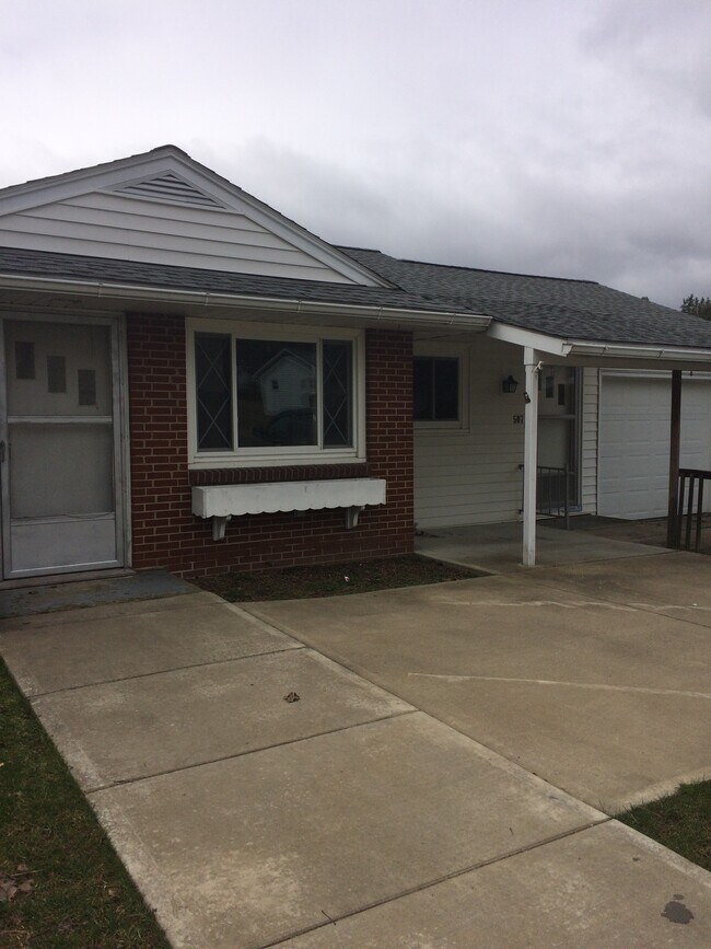 507 N St Marys Rd, Saint Marys, PA 15857 House for Rent in Saint