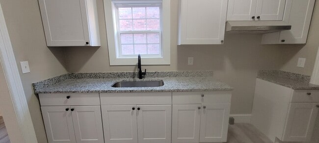 Foto del edificio - 514 N Hamilton St