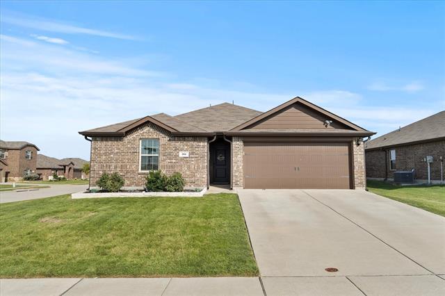 Foto principal - 701 Saddle Oak Ln