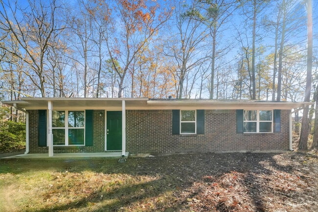 Building Photo - 300 N Meade Dr