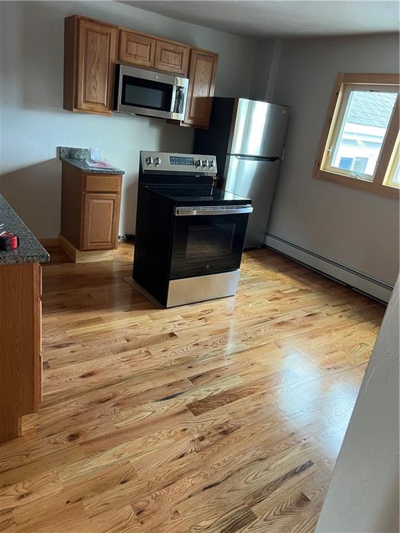 Foto del edificio - 703 Providence St