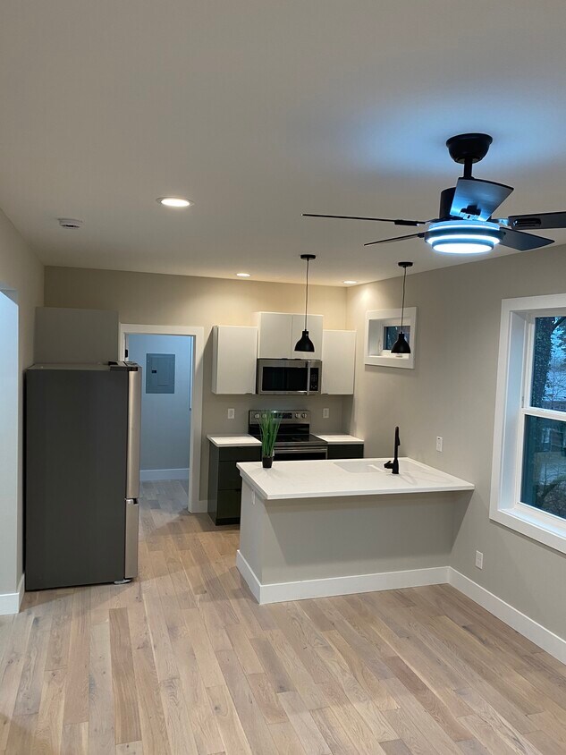 60 Albemarle Rd, Asheville, NC 28801 Condo for Rent in Asheville, NC