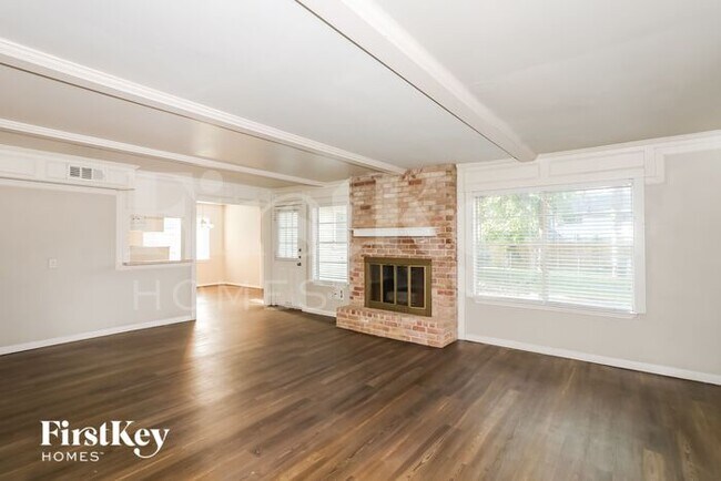 Foto del edificio - 10530 Jaycreek Dr