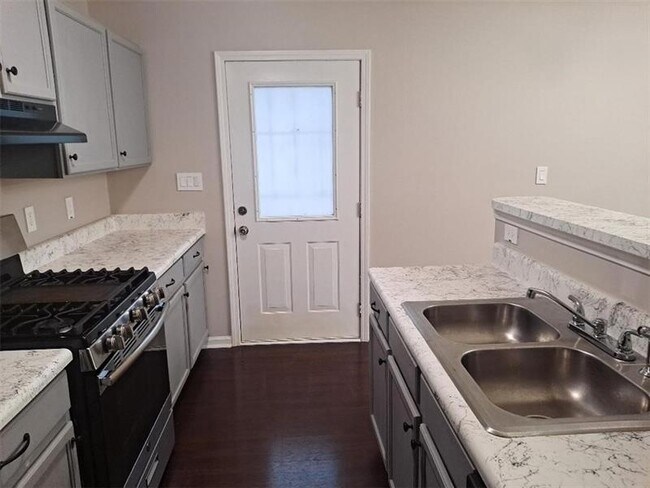 Foto del edificio - 642 Shelton Ave SW