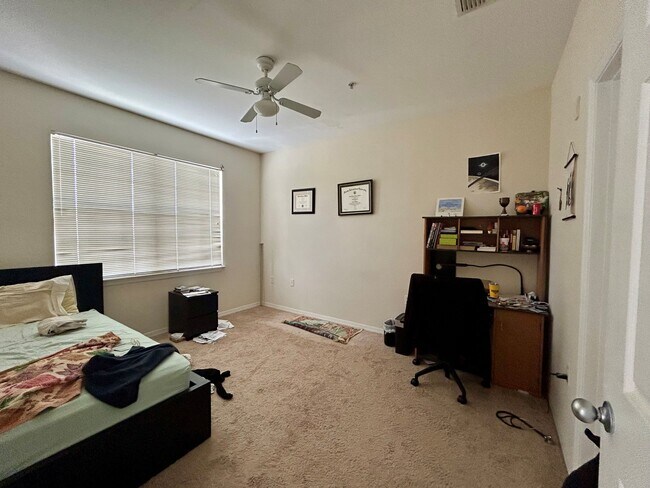 Foto del edificio - 8112 Claire Ann Dr