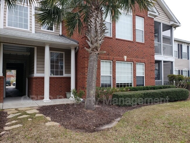 Building Photo - 1415 Belcourt Ln