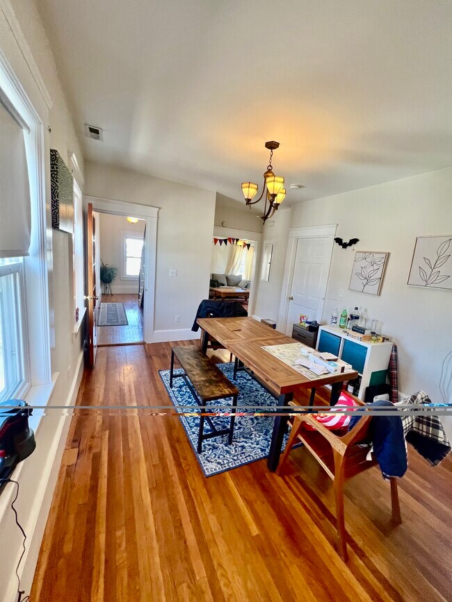 Foto del edificio - 65 Medford St