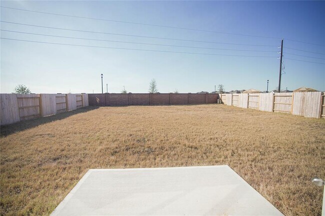 Building Photo - 559 Long Beach Bay Dr