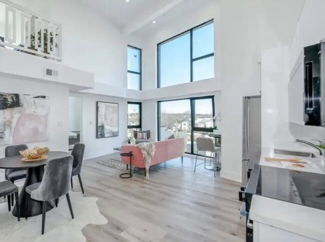 Foto del edificio - 4328 Georgia Ave NW