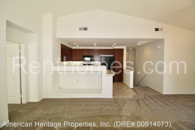 Foto del edificio - 2 br, 2 bath House - 10334-34 Scripps Powa...