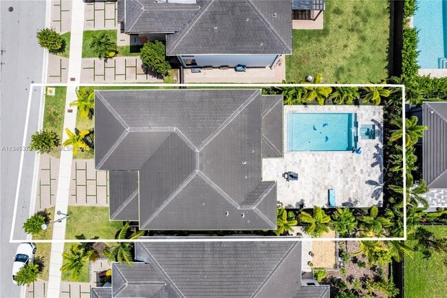 Foto del edificio - 8900 NW 161st Terrace