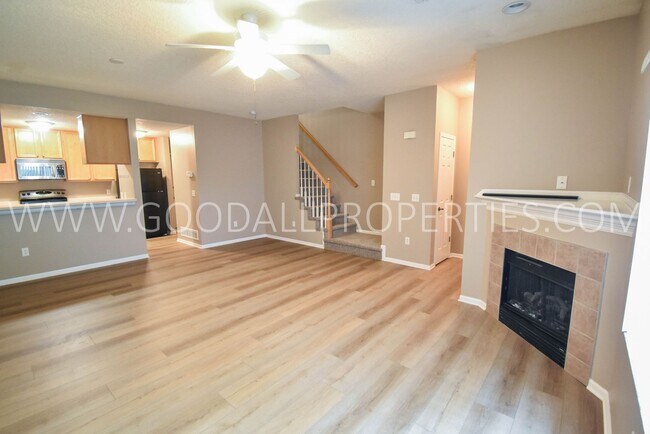 Foto del edificio - 3 Bedroom Townhome West Des Moines