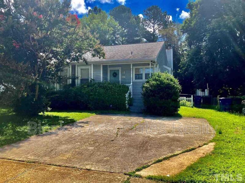 Primary Photo - 3612 Pine Knoll Dr