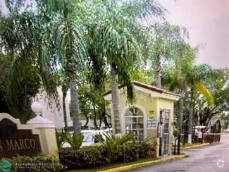 Building Photo - 8810 Fontainebleau Blvd