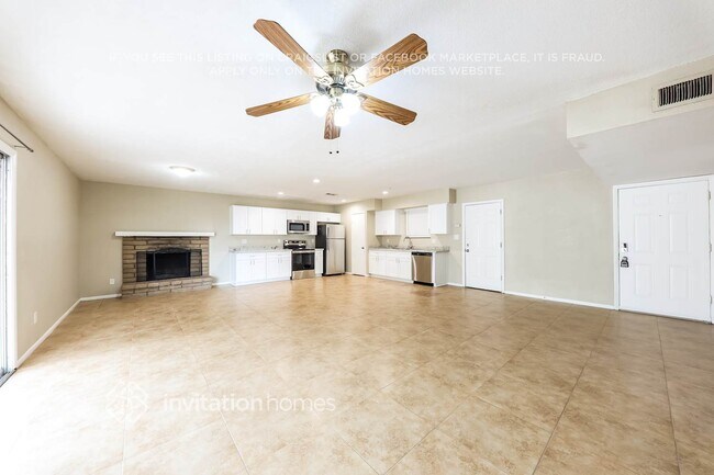 Building Photo - 1030 W Anderson Dr