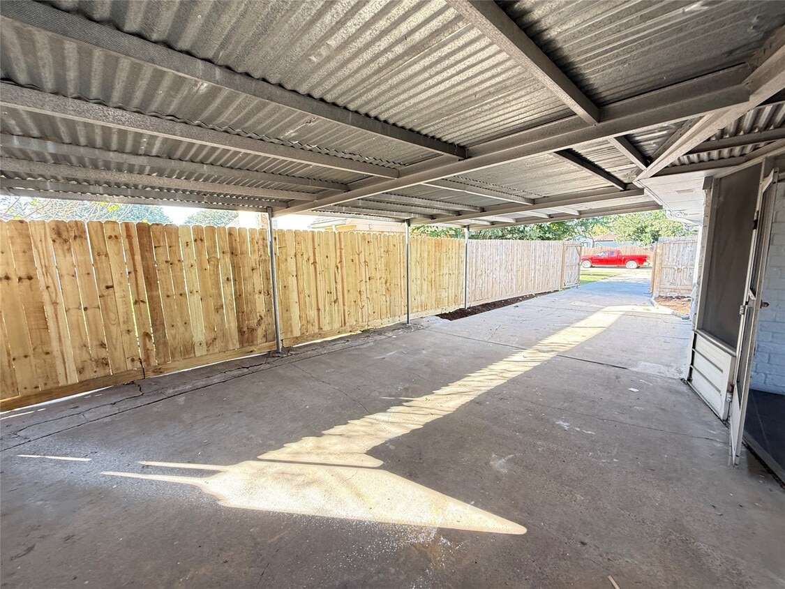 Foto del edificio - 12023 Sagecliff Dr