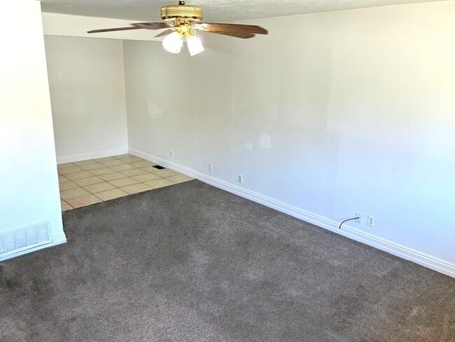 Building Photo - 631 N 120 E