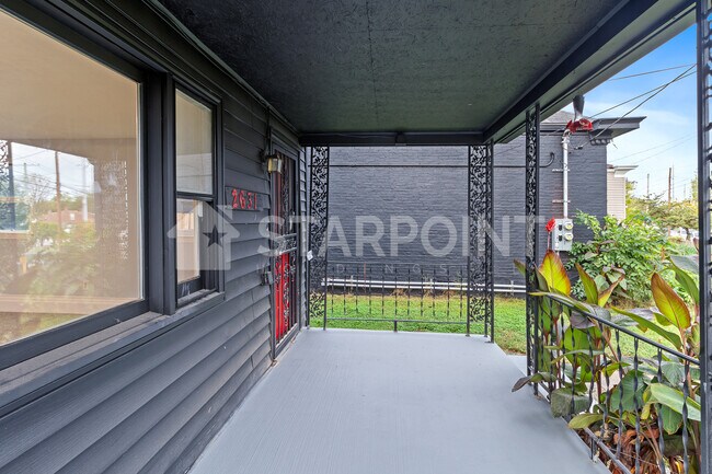 Foto del edificio - 2631 Northwestern Pkwy