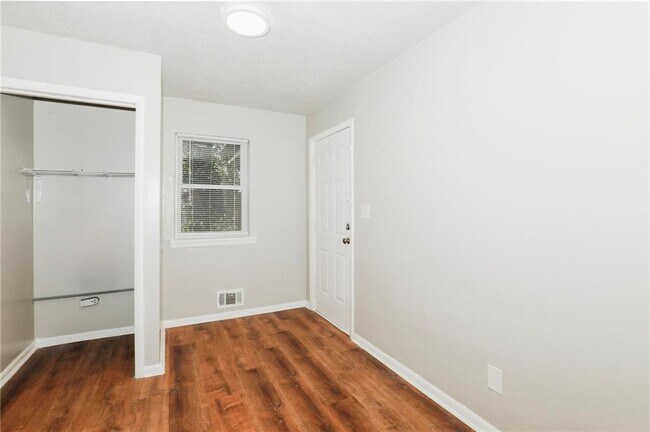 Foto del edificio - 2829 Belvedere Ln