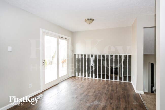 Foto del edificio - 560 Corral Gate Ct