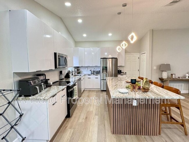 Building Photo - 15912 Indian Wells Ct