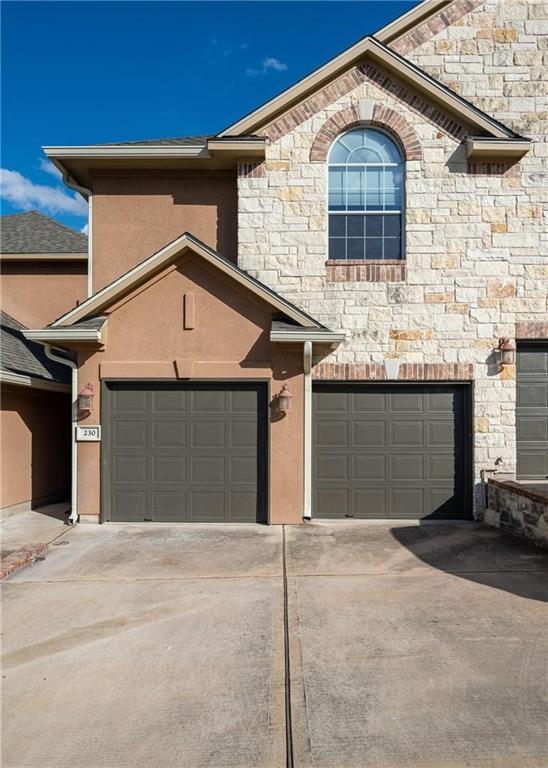 Foto del edificio - 230 Sunrise Ridge Cove
