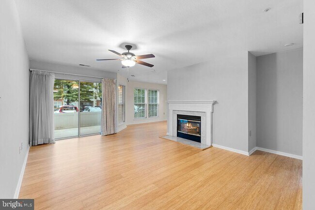 Foto del edificio - 5930 Millrace Ct