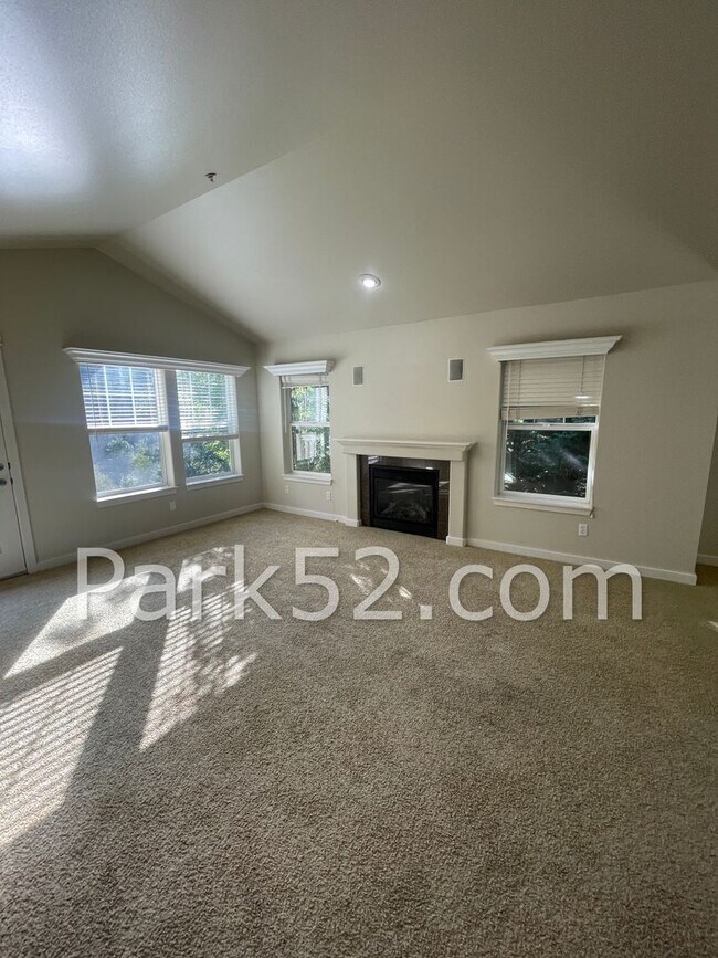 Foto del edificio - 3 Bedroom Condo in DuPont