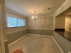 Building Photo - 56 S Circlewood Glen