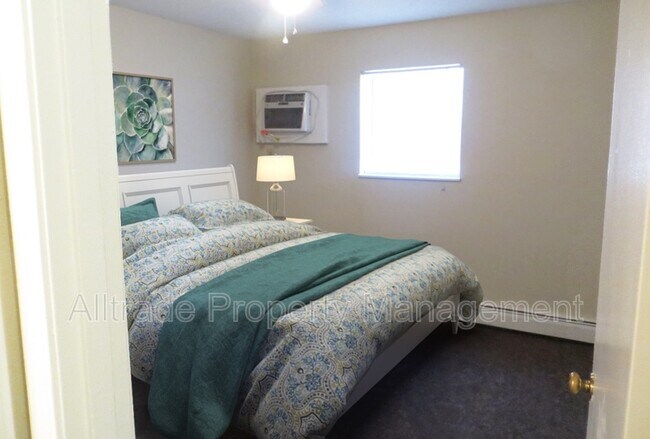 Building Photo - 4204 Norbrook Dr