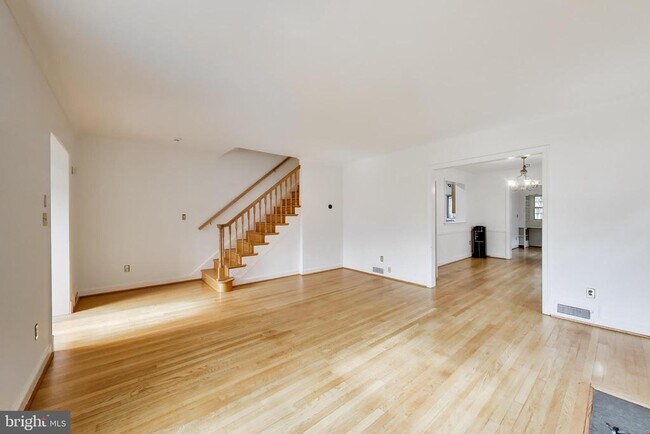 Foto del edificio - 5138 Nebraska Ave NW