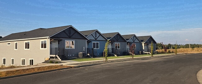 Exterior View of all 5 Edington Townhomes - 1408 Edington Ave