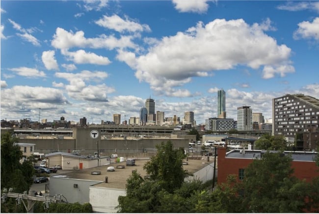 Photo - Luxurious High End City-Side 2BR/2Bath wit... House