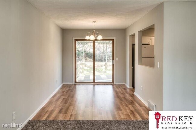 Building Photo - 3 br, 2 bath House - 4712 N 107th St