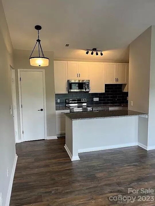 Foto del edificio - Room in Condo on Meadow Rose Ln