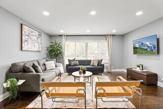 Building Photo - 327 Musial Cir