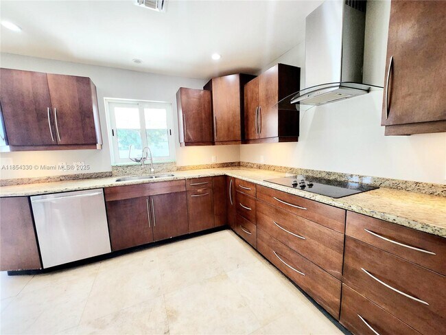 Foto del edificio - 5364 NW 1st Ave