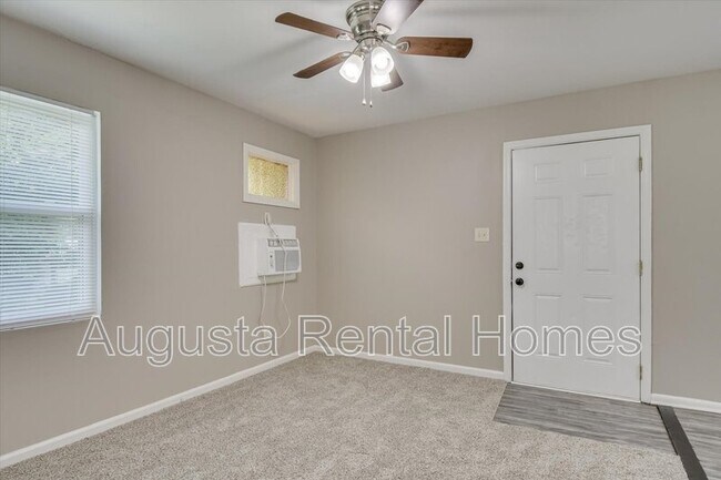 Building Photo - 320 A Verdery Drive