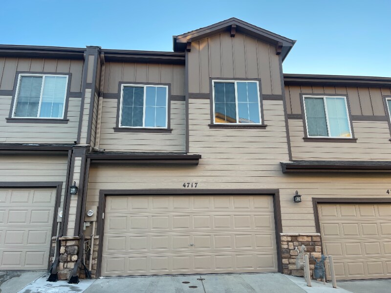 Foto principal - 4717 ROWLAND Heights