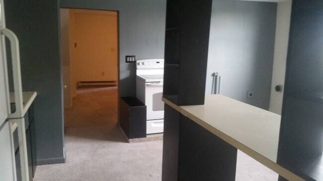 Kitchen - 704 Walnut St