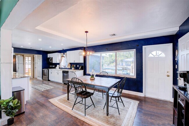 Foto del edificio - 417 SW 12th Ave