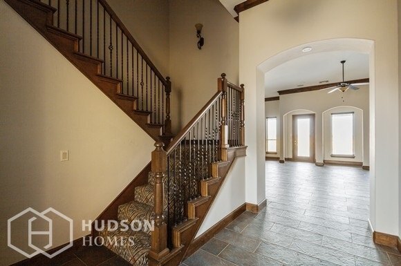 Foto del edificio - NOW AVAILABLE! - 14817 Rochefort Lane, Yuk...