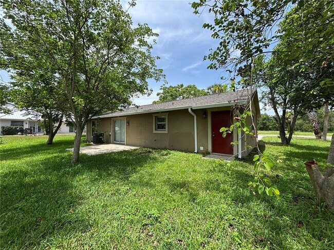 Foto del edificio - 95 Cricket Hollow Ln