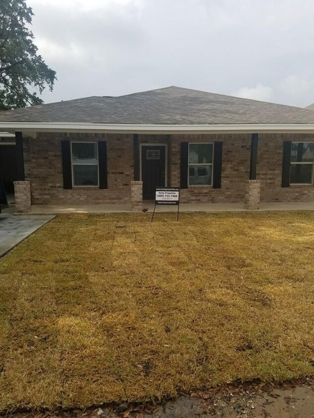 Foto principal - Beautiful NISD Home