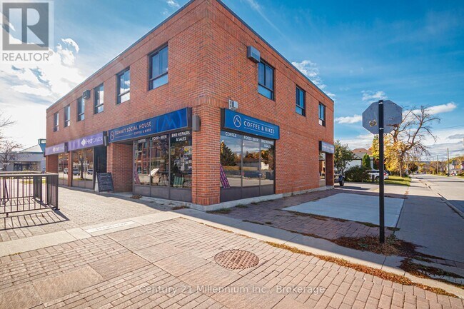 Building Photo - 250 Hurontario St