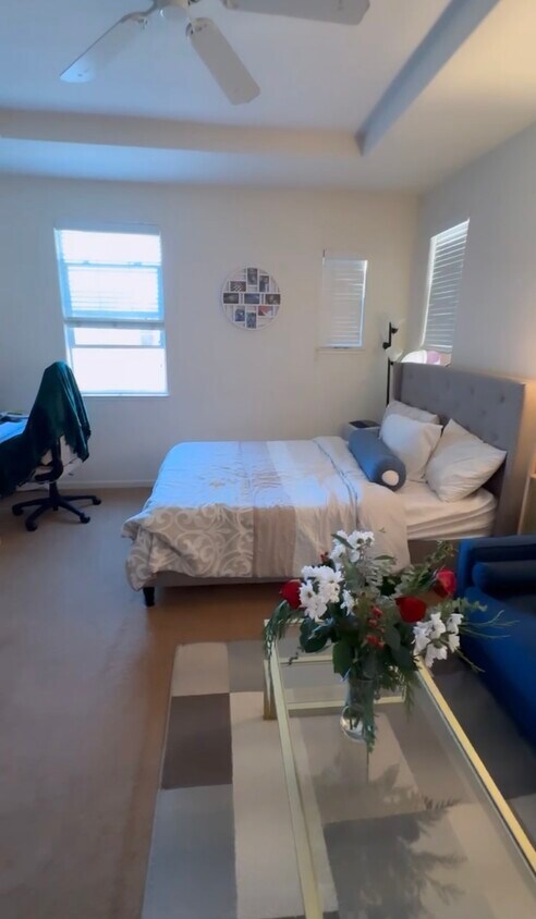 Foto del edificio - 1351 Isabel Ct