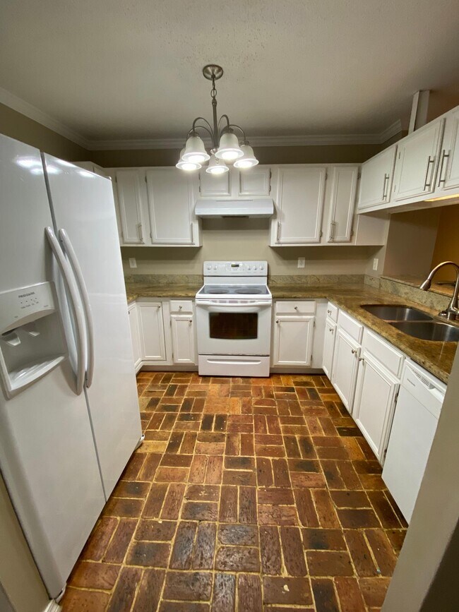 Foto del edificio - 49 Summer Oaks Dr