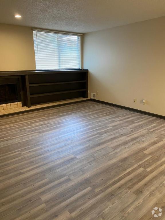 New Briarwood Apartments under 1,500 Topeka, KS 1 Rentals