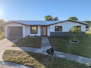 Building Photo - 4419 N Bay Cir